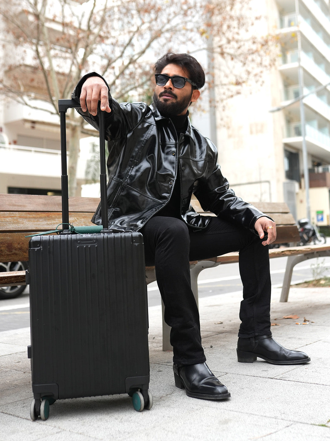 Aluminum Black Check-In Medium